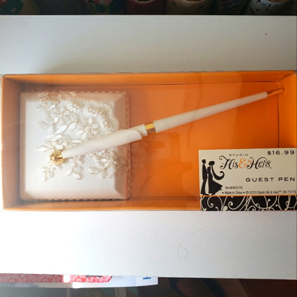 NIB Beaded Wedding Guest Pen, Ivory